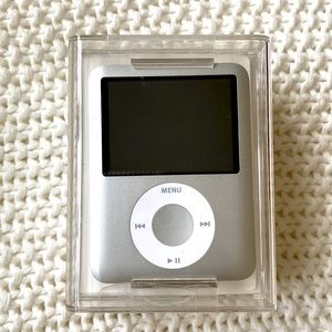 Ipod nano 4GB Silver Model A1236